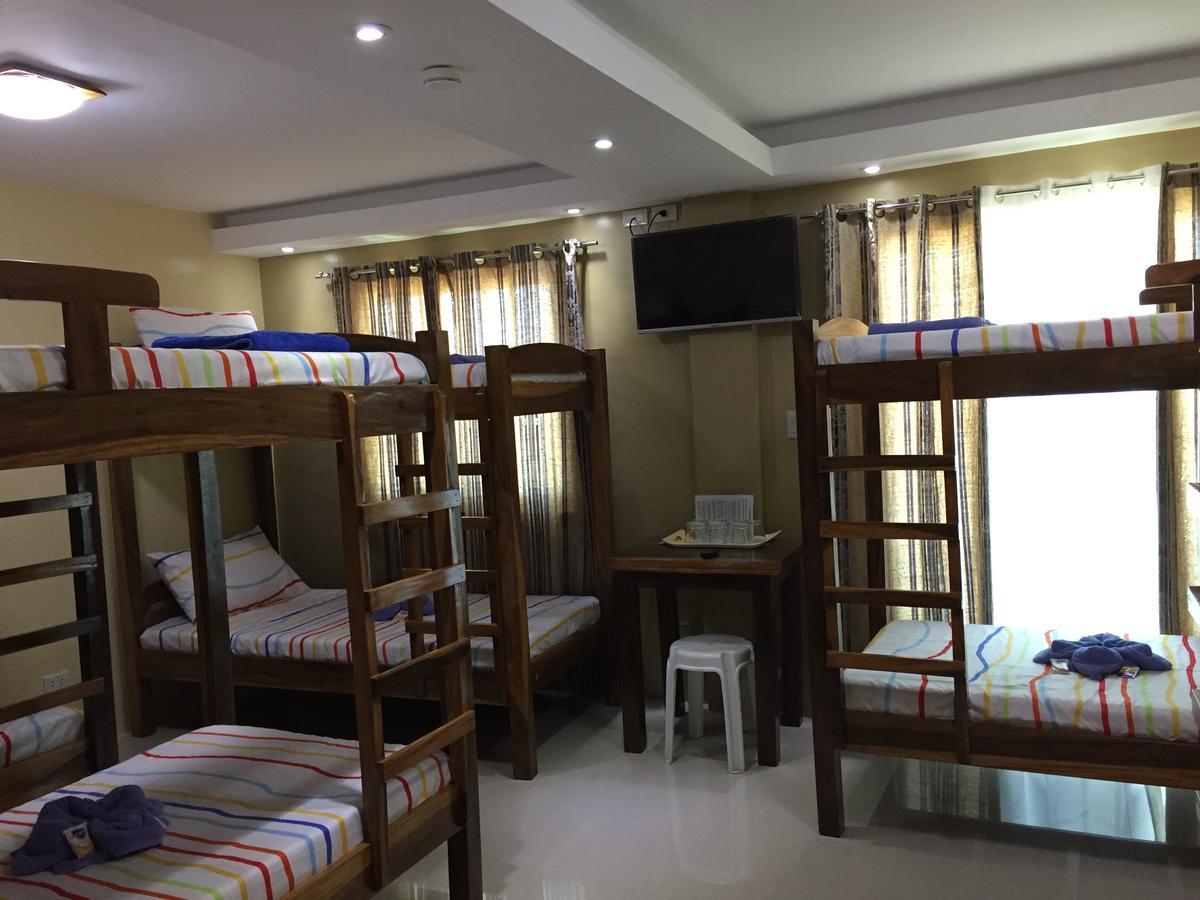 Ea Apartelle - Metro Виган Экстерьер фото