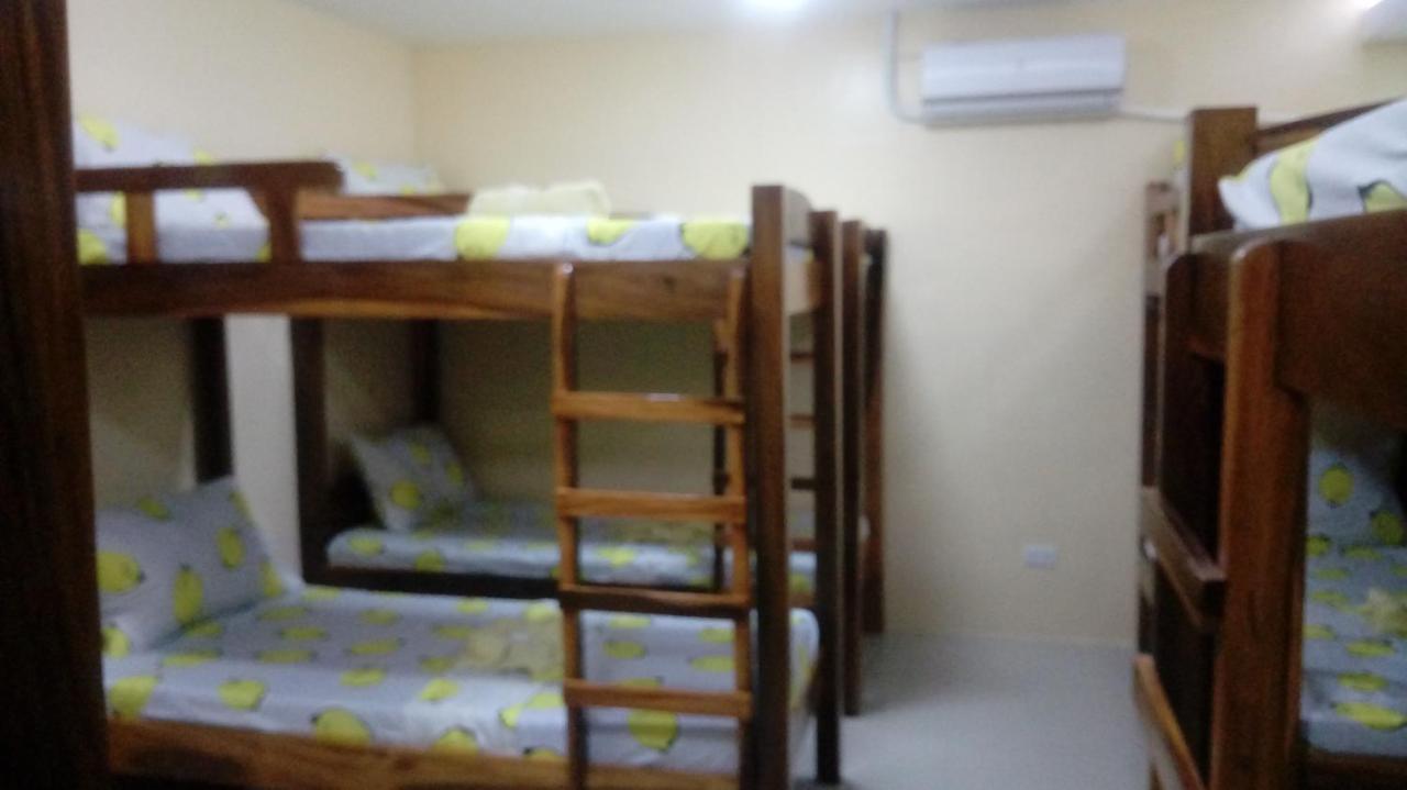 Ea Apartelle - Metro Виган Экстерьер фото